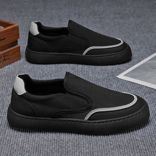 Old Beijing Cloth Shoes Men's Summer Breathable Driving Shoes Lightweight Lazy Slip-on Men's Shoes Trendy Ultra-light Canvas Sneakers