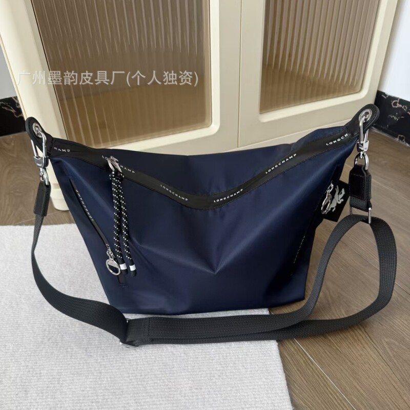2026 New French Longchamp Energy Large Crossbody Shoulder Bag Made of Recycled Nylon, Unisex Model, Large Capacity 2026 New French Longchamp Energy Large Crossbody Shoulder Bag Made of Recycled Nylon, Unisex Model, Large Capacity