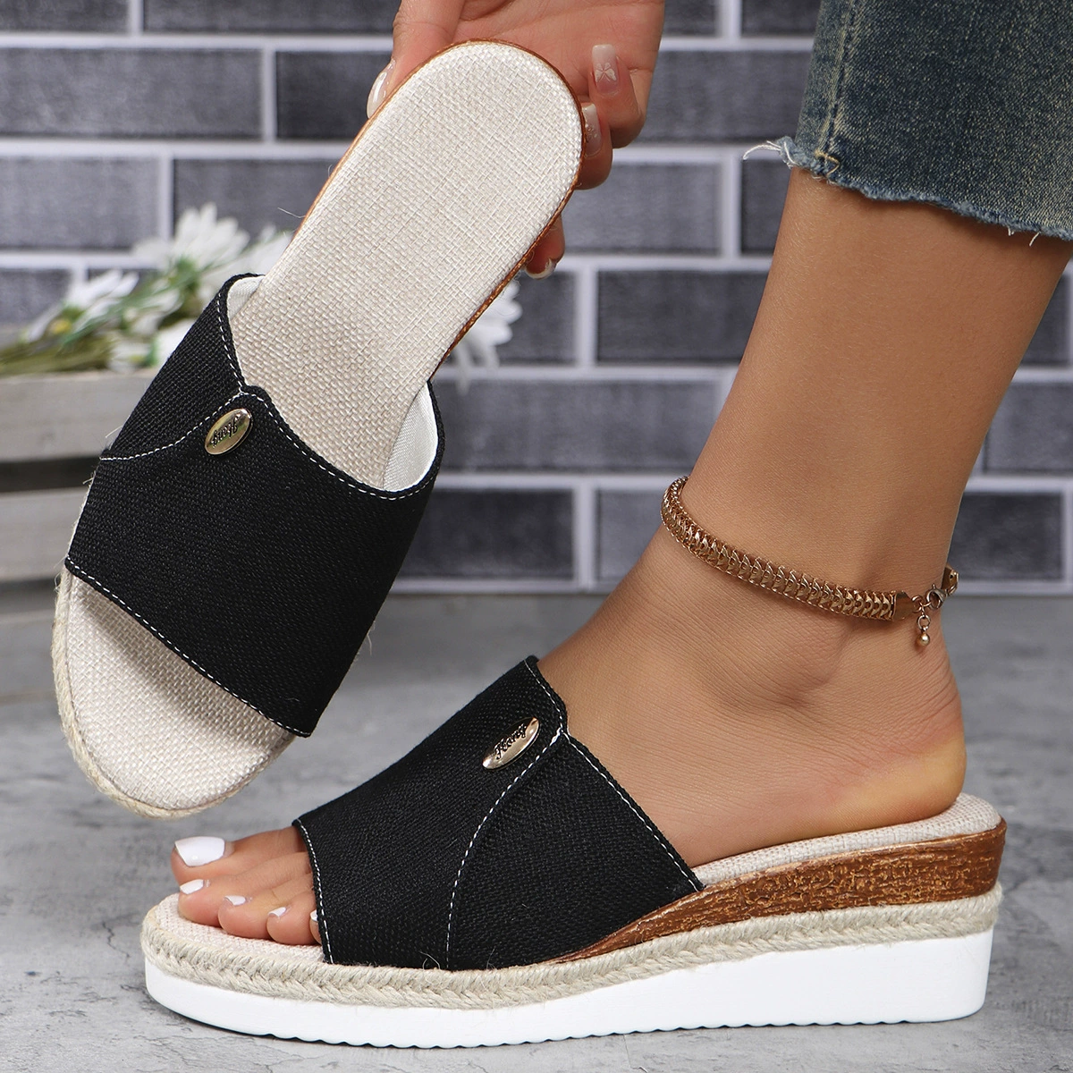 Slippers, footwear platform, beach slide for leisure, for import, European style, plus size