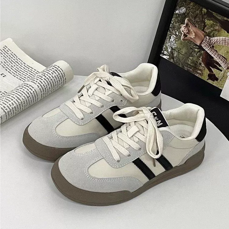 Retro white shoes for leisure, (Physicals)