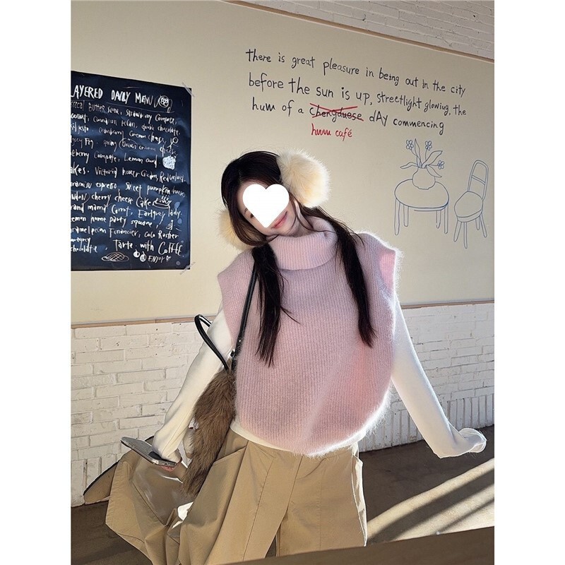 Sweet and Stylish High-Neck Knitted Vest for Women, New Autumn and Winter Style, Layered Wear, Warm Outerwear Vest