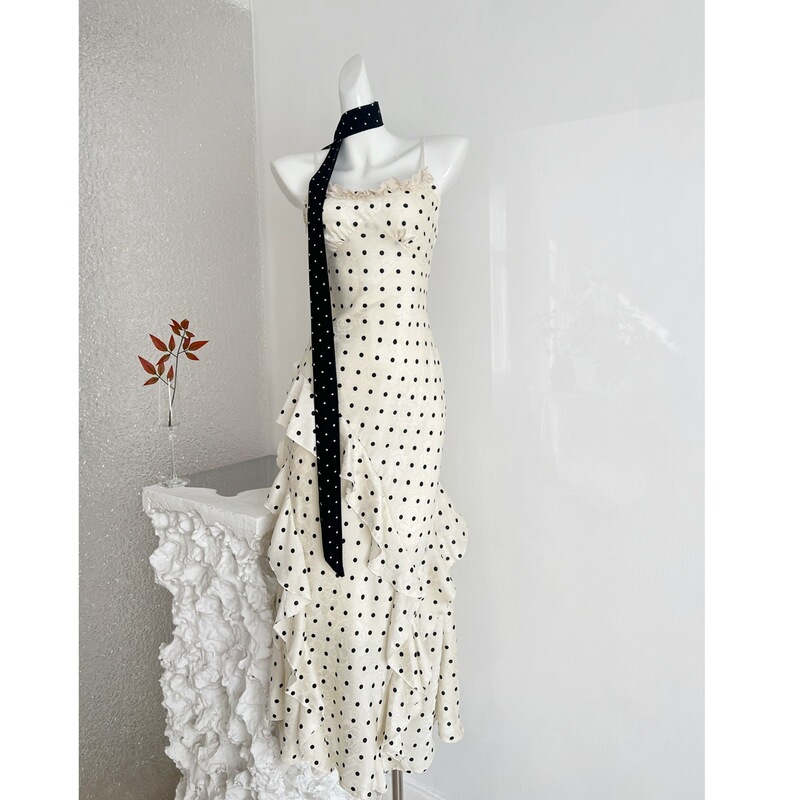 Polka Dot Dress for Women, Spring and Summer, Slimming and Work-Friendly Style + Black Suit Tie Polka Dot Dress for Women, Spring and Summer, Slimming and Work-Friendly Style + Black Suit Tie