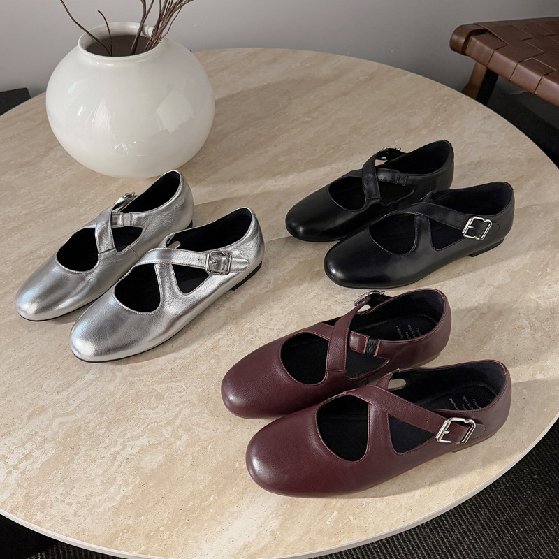 Retro Mary Jane shoes flat