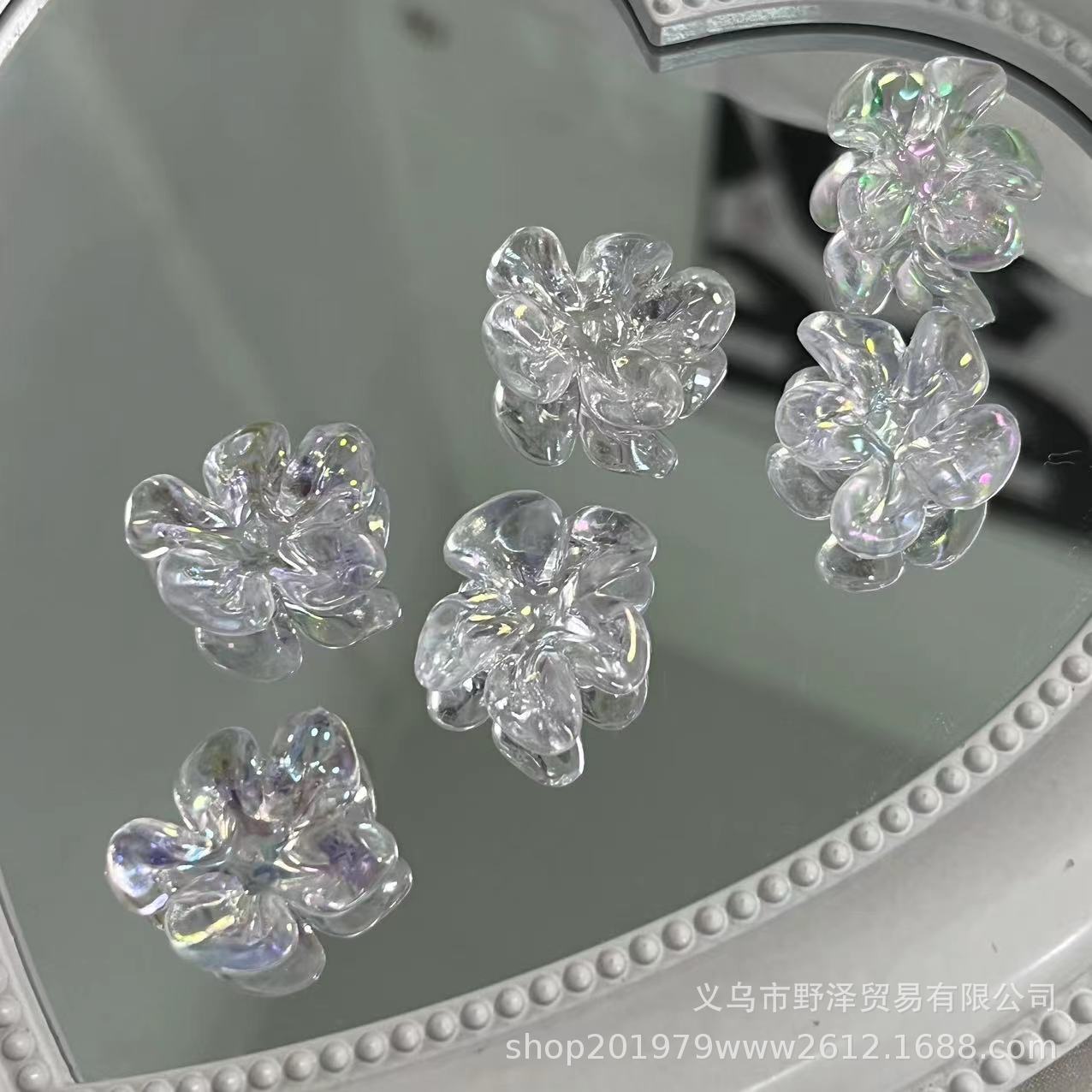 2023 NUEVO LÁSER flor irregular tarjeta 23mm japonés DIY hecho a mano crema pegamento material al por mayor en stock