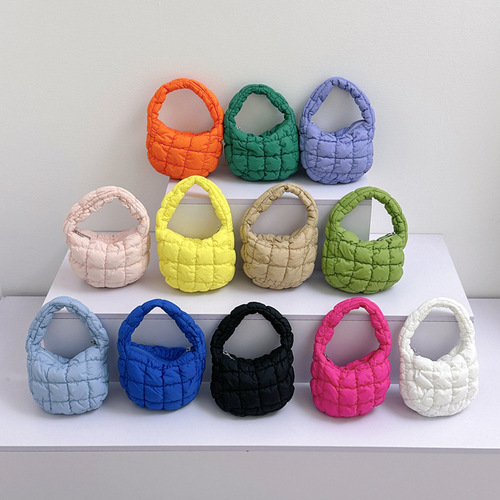 Korean niche design pleated bag  new mini cloud bag Korean version Dongdaemun fashion versatile handbag
