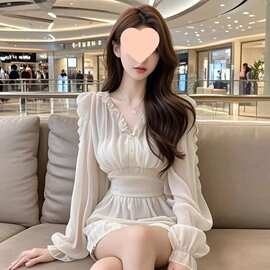 春秋冬法式温柔风V领木耳边女优雅气质御姐范收腰显瘦雪纺连衣裙