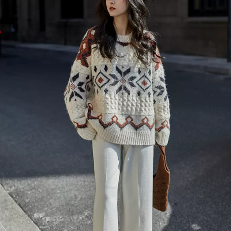 新款复古风秋冬季新品白色软糯温柔风加厚小众日系宽松针织毛衣女