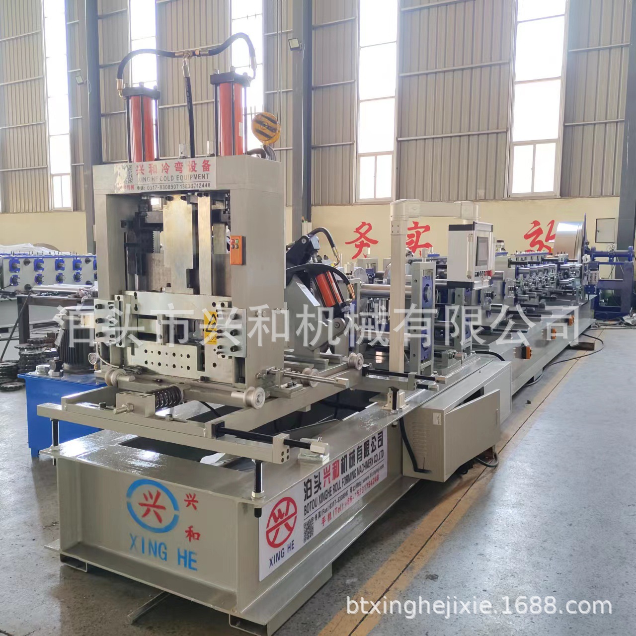 河北彩钢檩条设备全自动换型号C型钢设备60-200C型钢设备厂