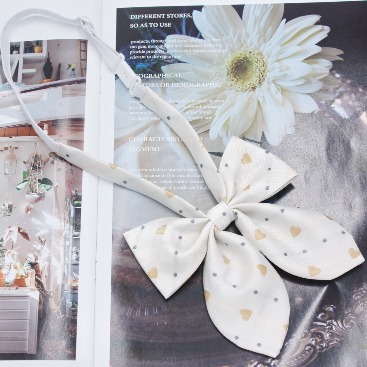 Spot al por mayor amor corbata de pajarita de oreja de conejo mujer jacquard de seda de poliéster más estilo universitario duro pajarita de pajarita flor de diez colores