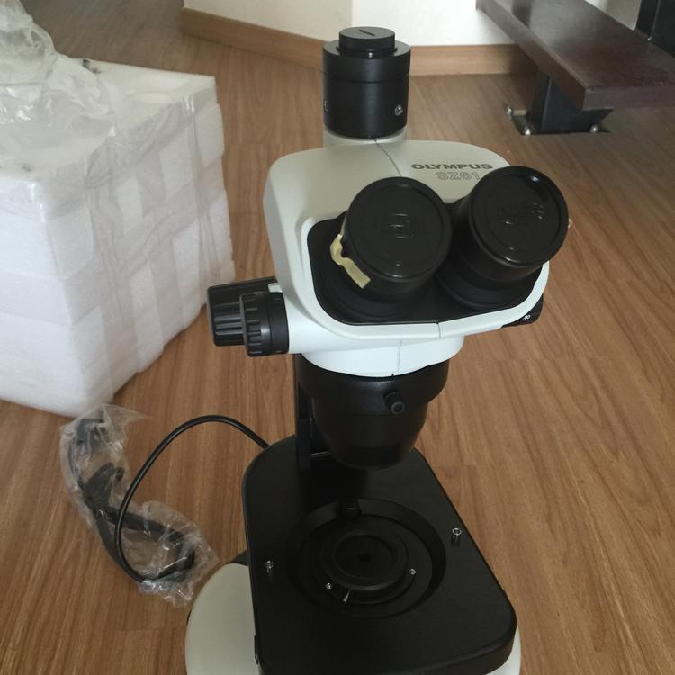 Microscopio metalográfico invertido para la detección de obleas de silicio semiconductor