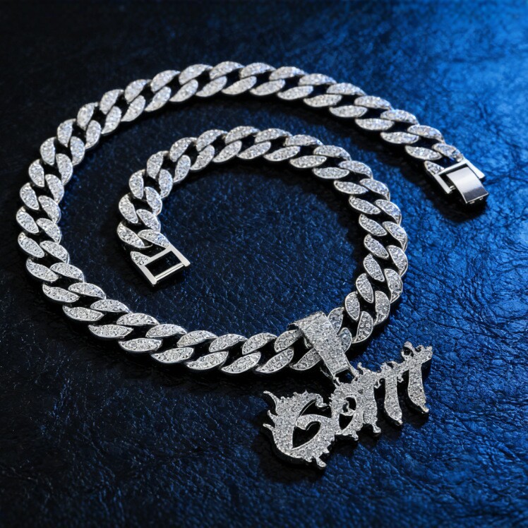 Europa y los Estados Unidos Hip-Hop lleno de diamantes cadena cubana llama Gott letras colgante collar accesorios de rap marca de moda para hombres al por mayor