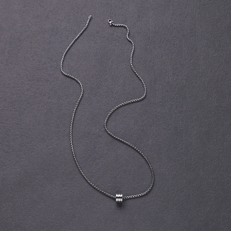 Titanium stalen, niet-verkleurende hiphop hanger ketting, modemerk, hoogwaardig minderheidsontwerp, beschermingsketting accessoires, heren lang_voghion.com