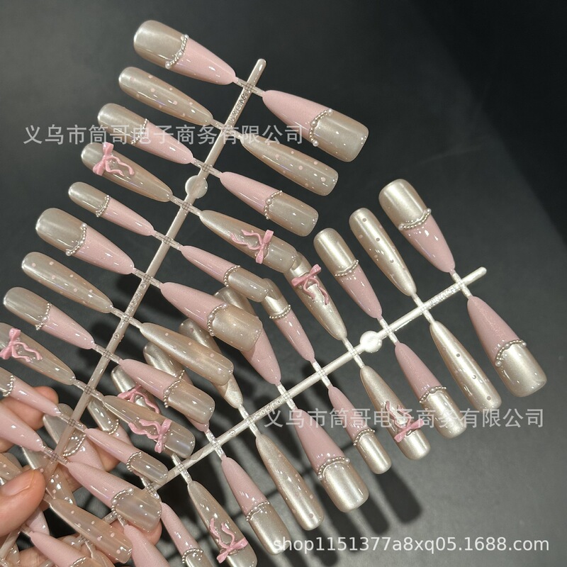 Hot-Selling 30-Piece High-End Fashion Pure Desire Style Cat-Eye Diamond Butterfly Combination Nail Tips Wholesale Hot-Selling 30-Piece High-End Fashion Pure Desire Style Cat-Eye Diamond Butterfly Combination Nail Tips Wholesale
