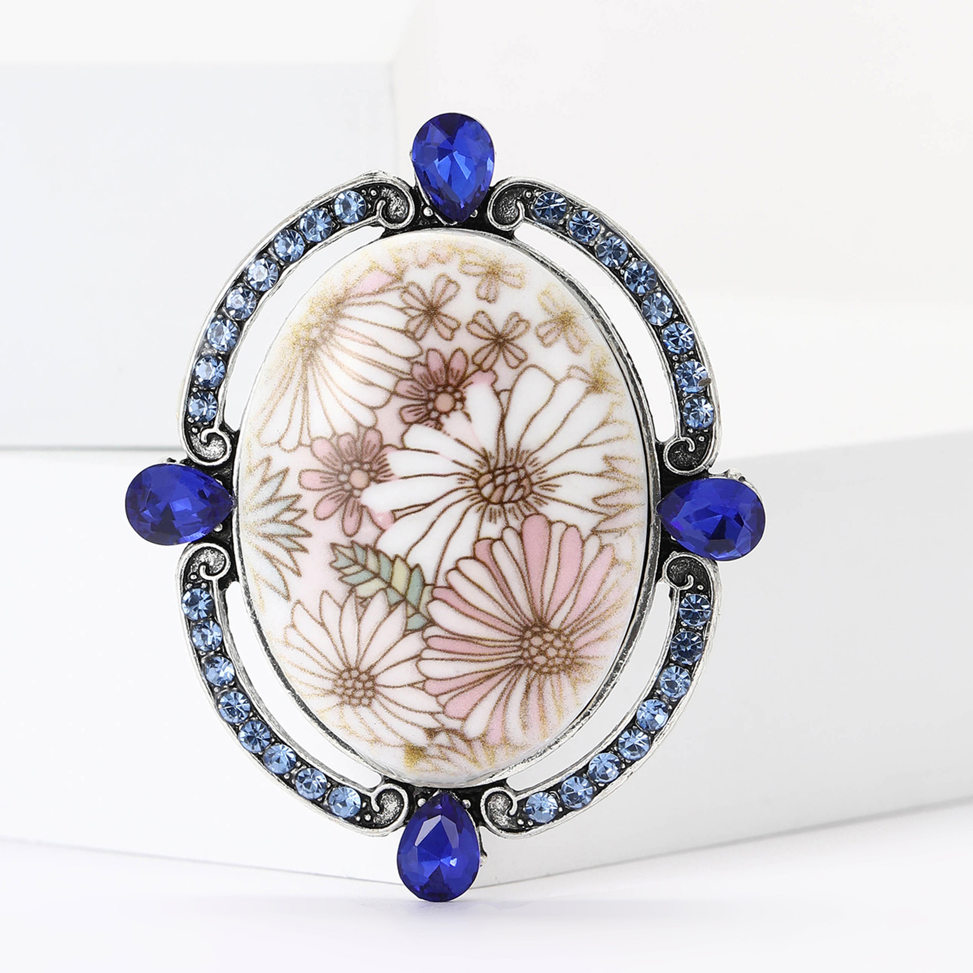 Retro Pin Flower Alloy Women's Brooches display picture 3