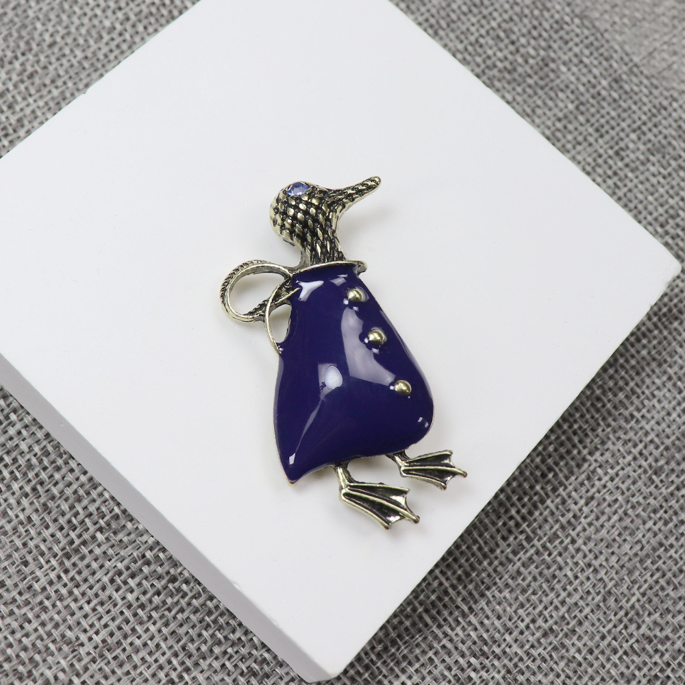 Second-Hand Vintage Niche Enamel Little Penguin Brooch