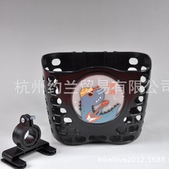 スクーター用の特別なバスケットは複数の色からお選びいただけます