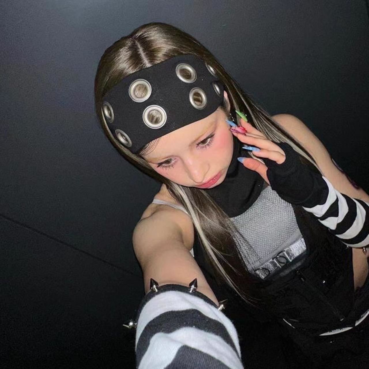 Hot Girl agujeros redondos huecos elásticos bandas de cabello europeas y americanas retro gótico punk subcultura rock festival de moda tocado