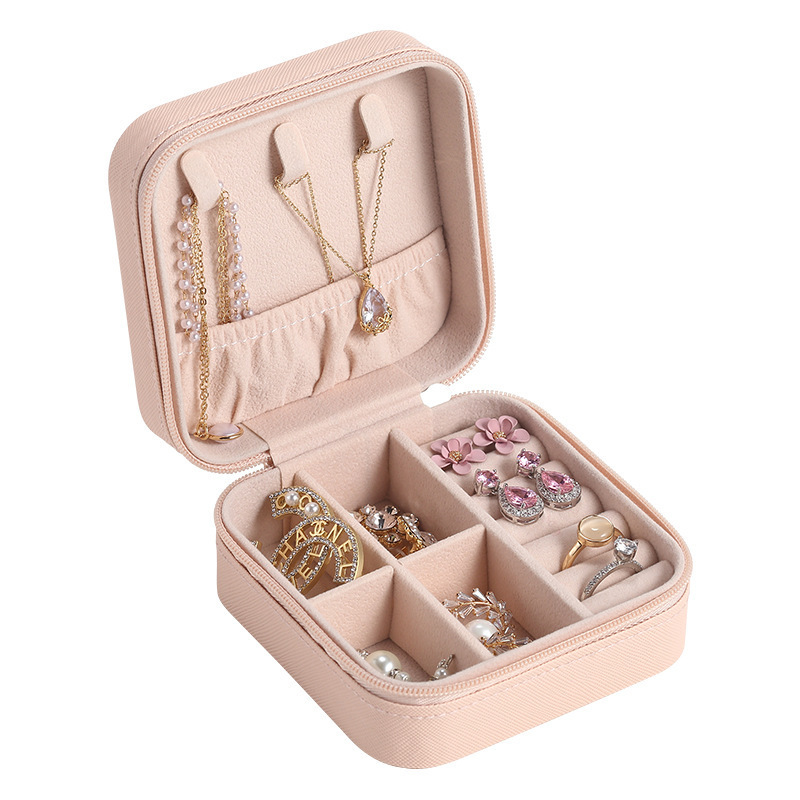 Caja de joyería Caja de almacenamiento Pendientes portátiles Joyas de mano Collar Anillo Pequeña y exquisita Mini caja nueva