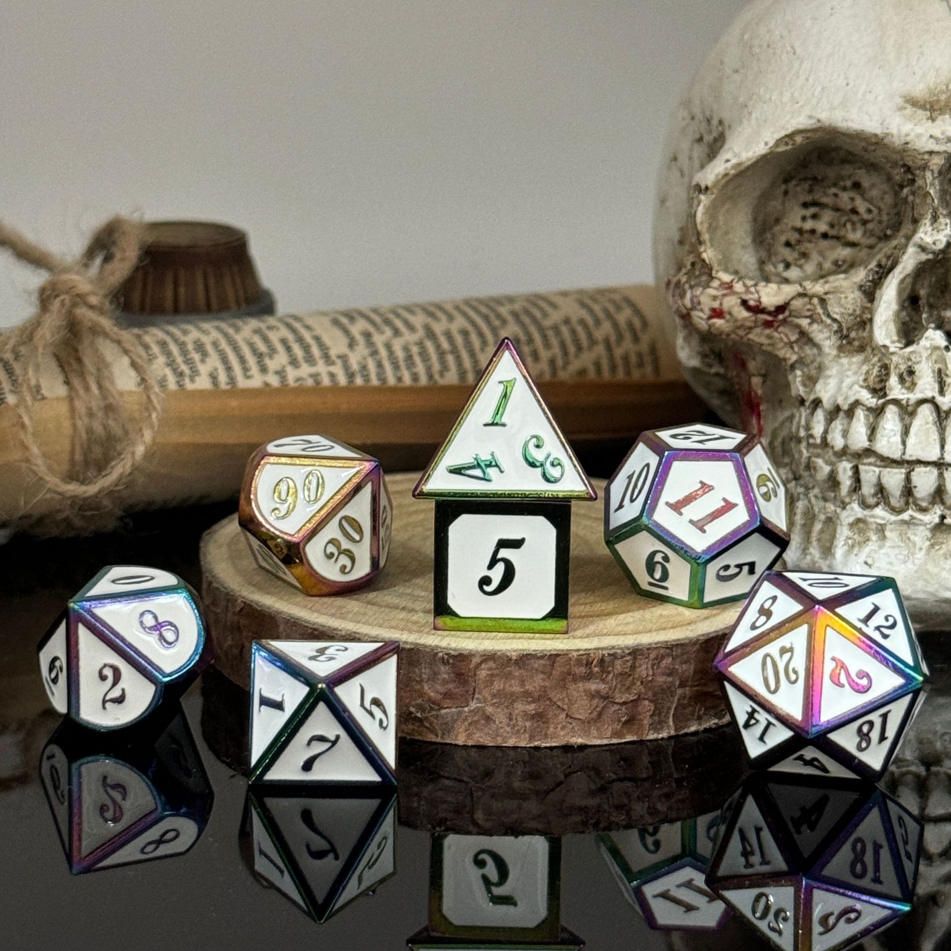 Dados de metal dnd dragón y mazmorras juego de mesa juego de dados sólidos trpg running ground poliedro cromado