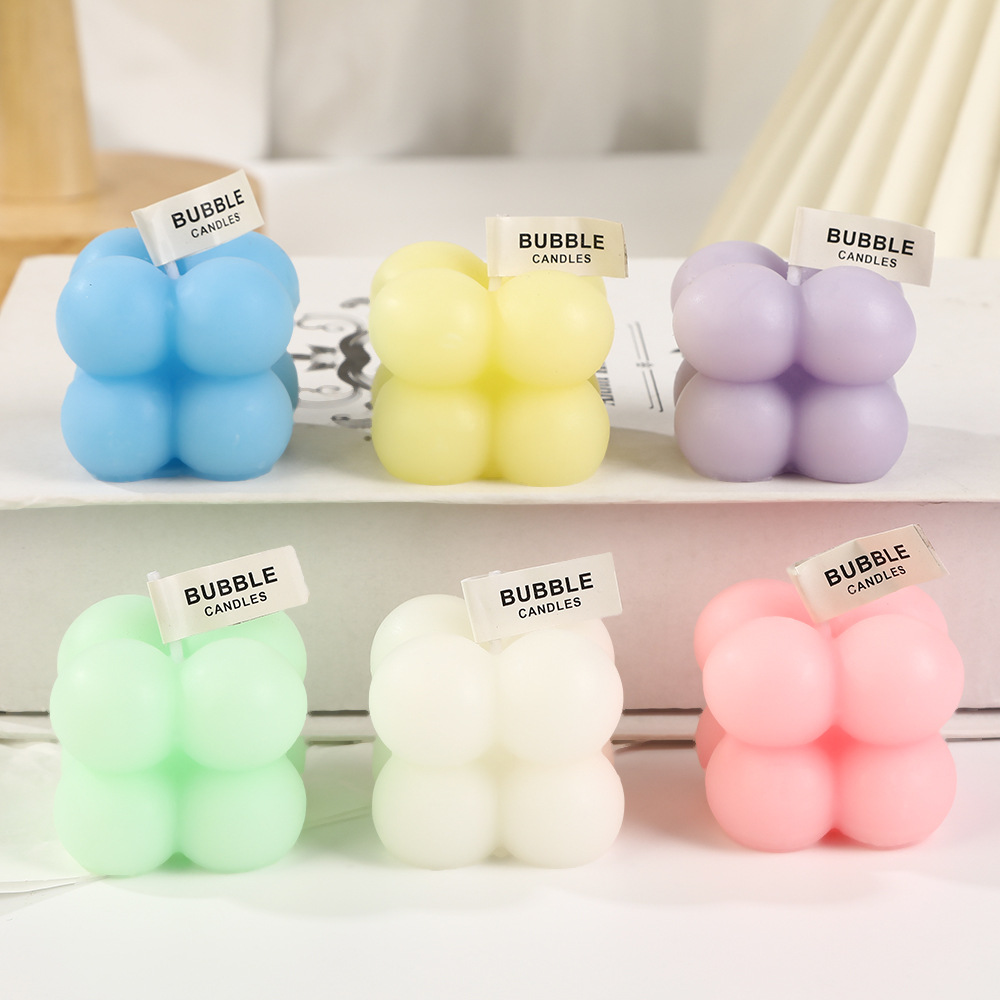 Cubo Rubik al por mayor creatividad casera hecha a mano adorable modelado burbuja fragancia pequeña vela regalo transfronterizo