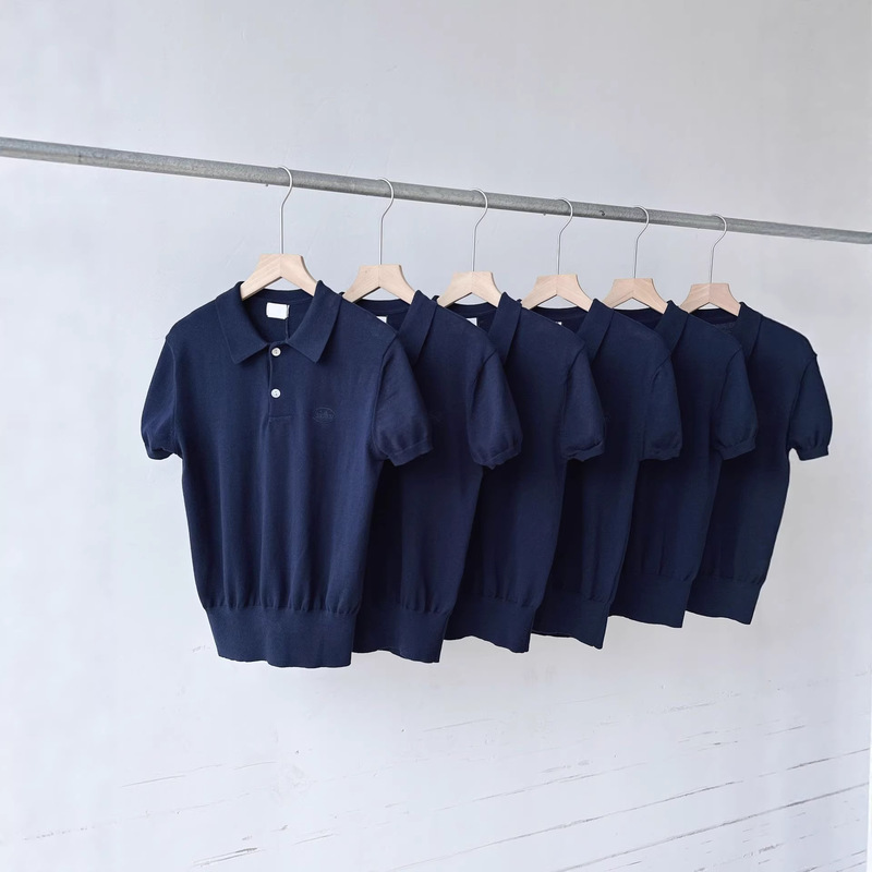 Now, the Same Style of the Korean Niche Designer's Dark Blue Collared Knit Short-Sleeve Polo Shirt T-Shirt Top Is Available