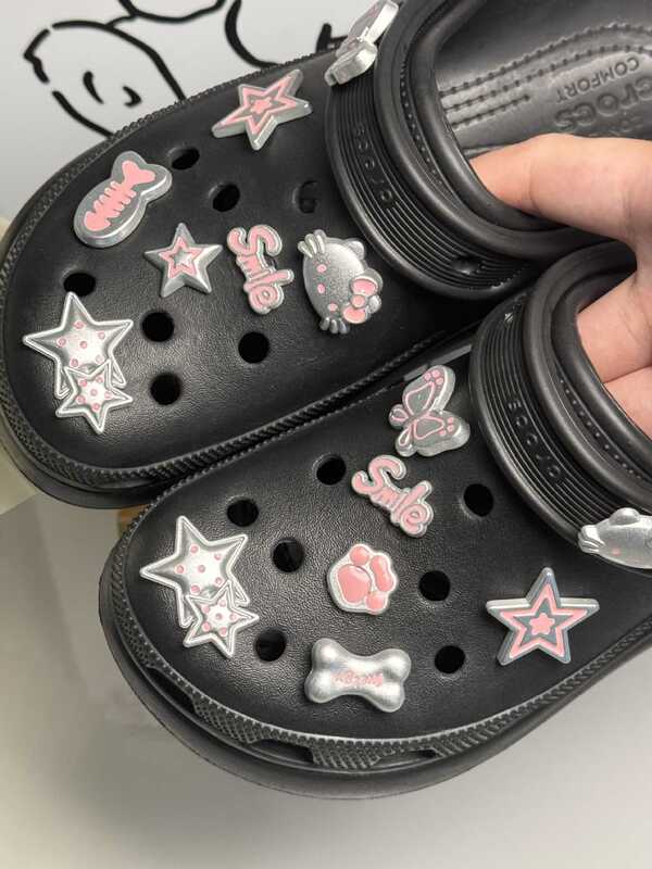 夏のスリッパ靴花漫画ハローキティ下駄アクセサリー靴バックル靴花セット diy アクセサリーリトルレッドブック|undefined