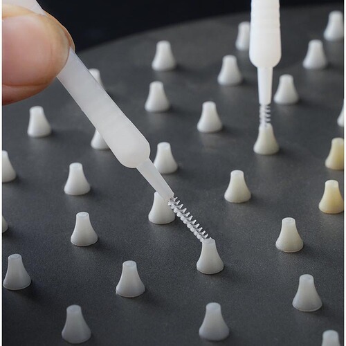 Shower hole cleaning brush gap brush bathroom shower head shower cleaning brush water hole anti-clogging mini brush