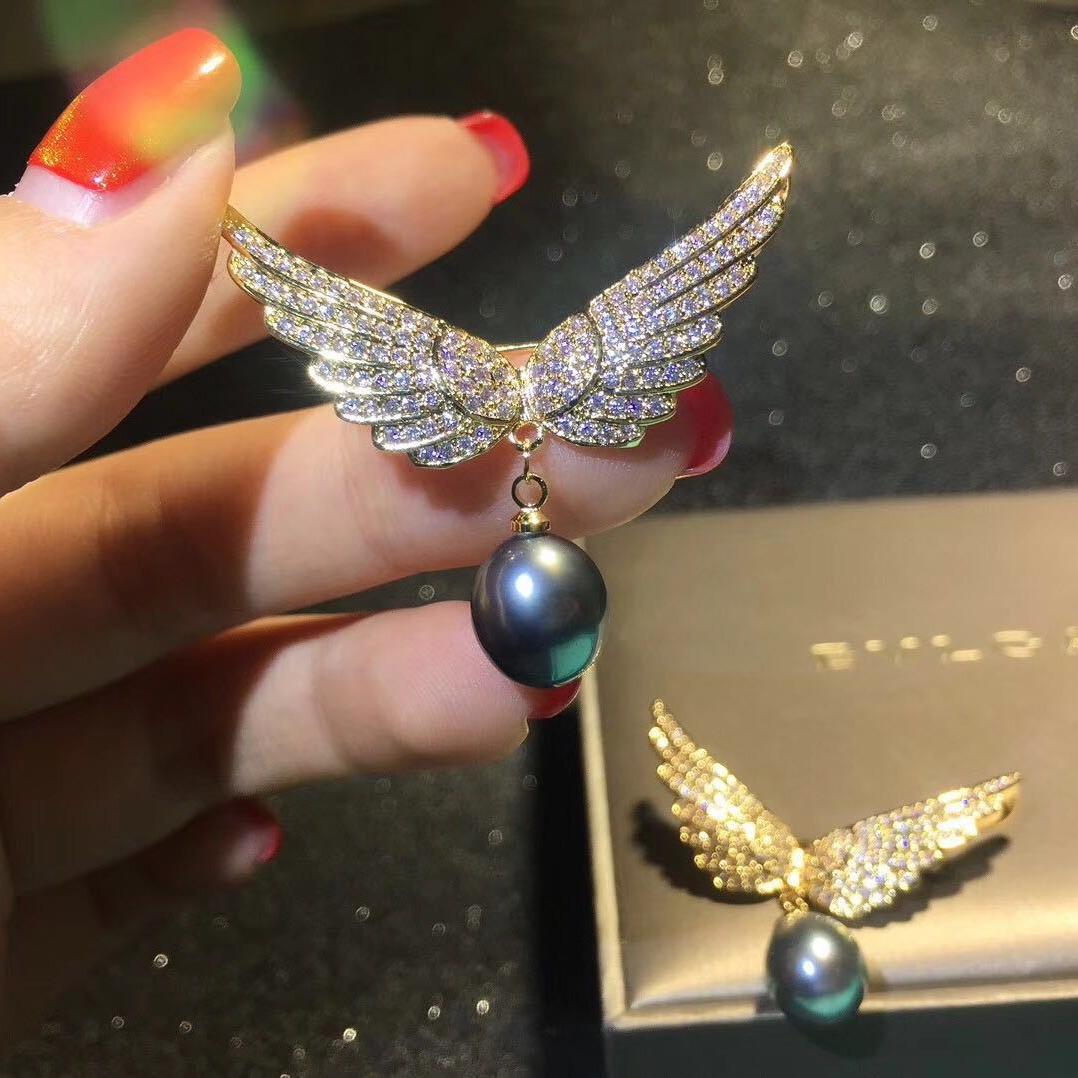 Angel wings