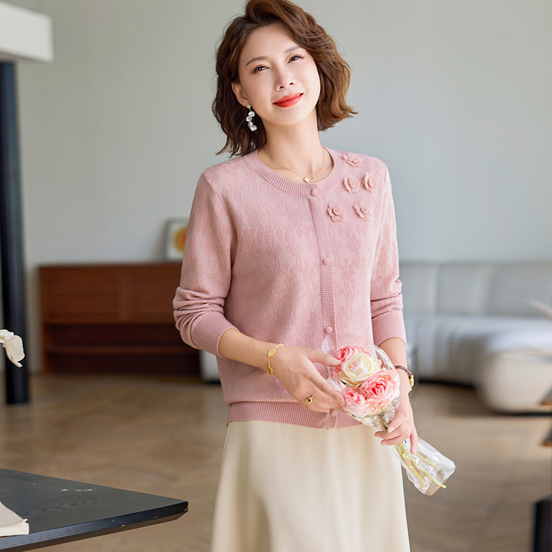 2025新款妈妈秋季针织衫中老年女装时尚洋气减龄宽松大码长袖上衣|undefined
