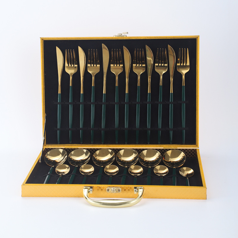 Amazon popular vajilla de acero inoxidable 24 unidades traje Portugal cuatro piezas principales comida occidental cuchillo, tenedor y cuchara caja de regalo traje