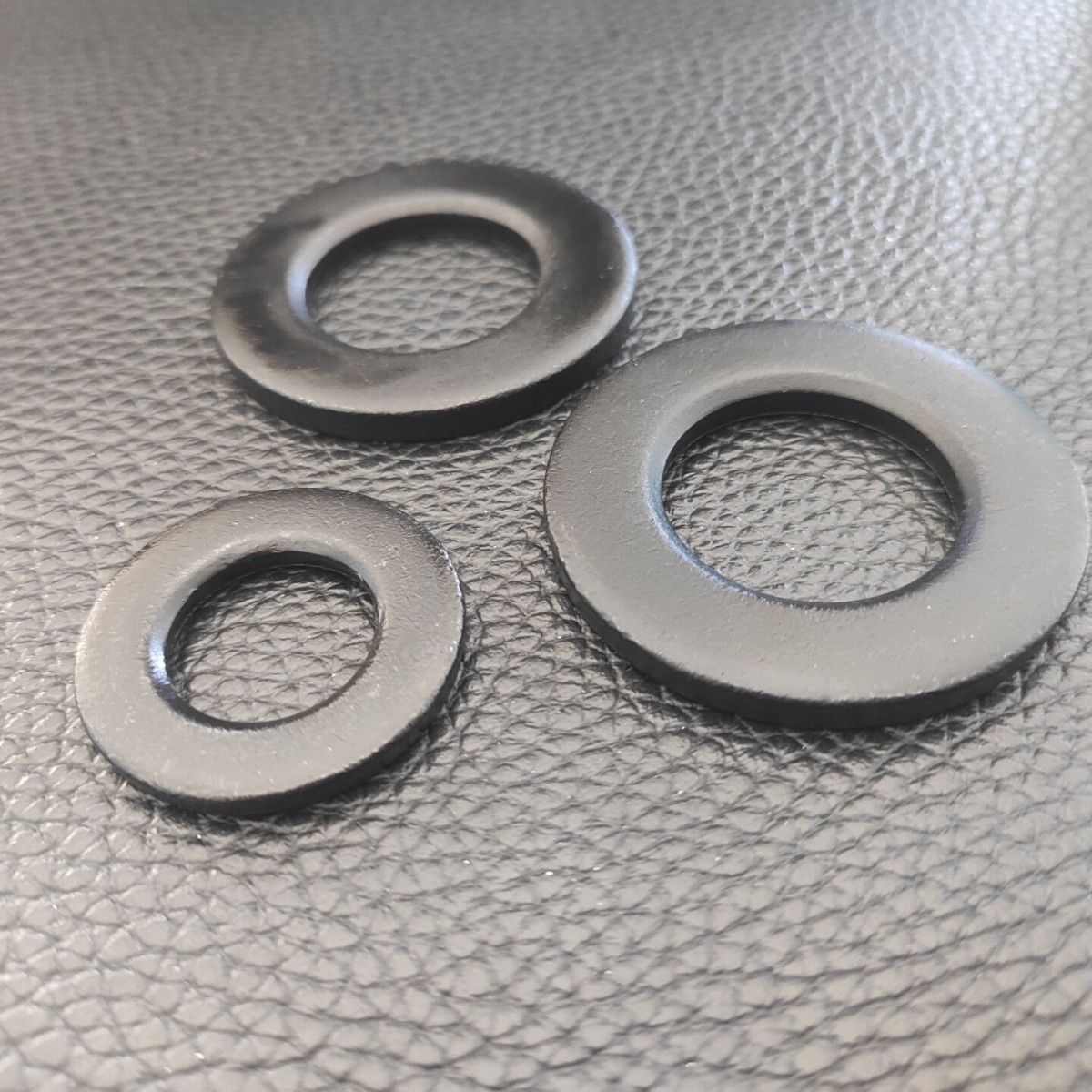 碳钢300HV DIN6916德标 M24 高强度钢结构平垫圈 发黑 10级垫片