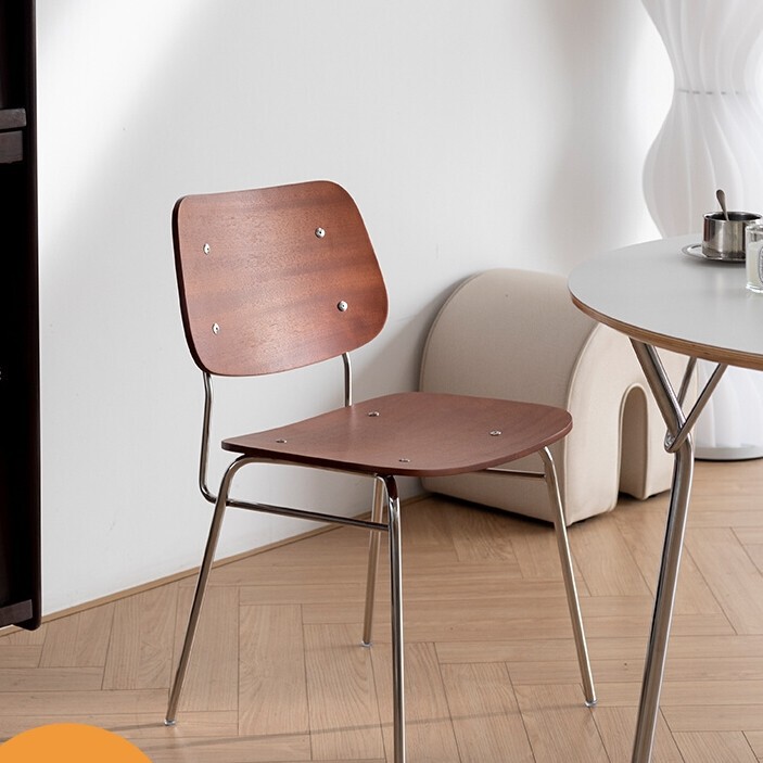 Vintage Bauhaus Dining Chair with a Light Luxury and High-End Wabi-Sabi Style, French Retro Armchair for Coffee Shop Dining Table