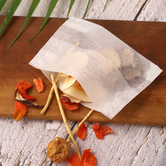 Bamboo Sugar Cane, Imperata Root, Snow Pear & Water Chestnut Drink. Guangdong-style Cantonese Dessert Soup, Herbal Tea Preparation, Ingredients Packaged at 120 grams per pack.