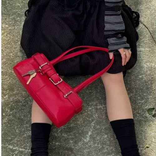 2025 Korean niche design bag online bestseller crossbody handbag shoulder bag underarm bag with belt buckle, Korean women's bag