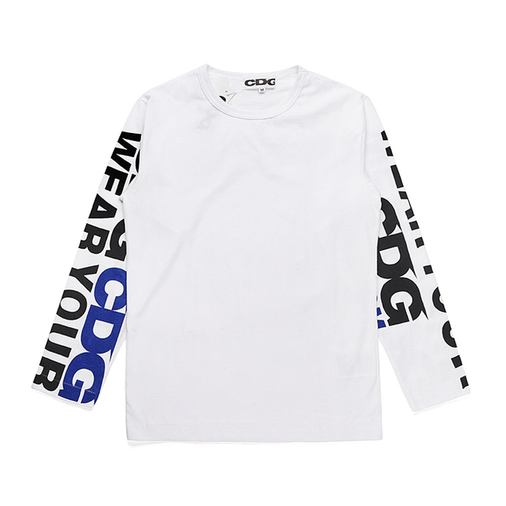 川久play2023年春の赤い愛のアルファベットのロゴのプリントの長袖のtシャツの男女は同じです。