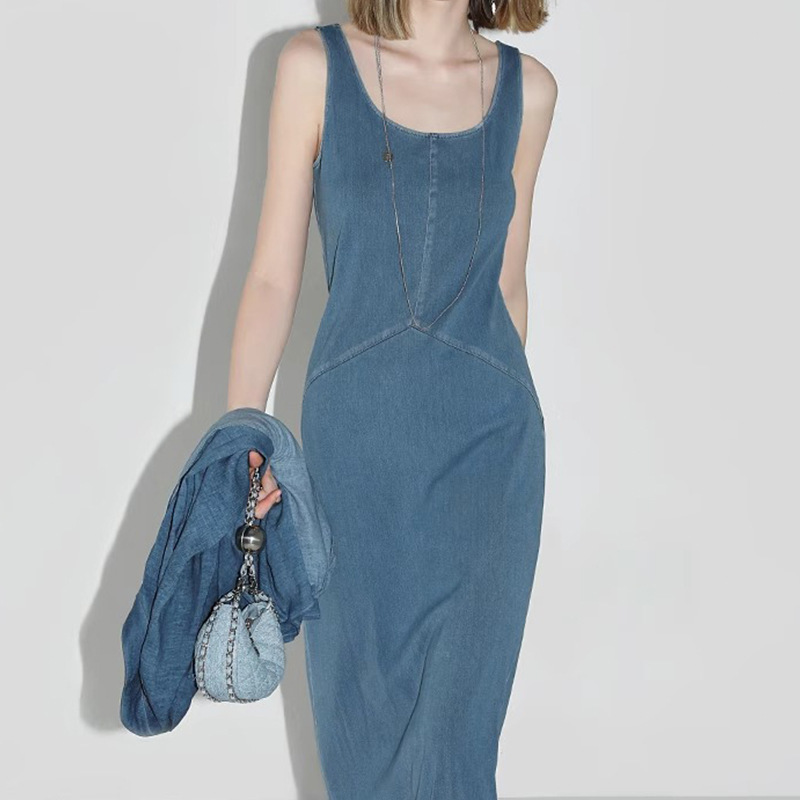 Vintage Stretch Knitted dress 2025 Summer Simple Casual Denim Strand Dress Slim-fit Hip Commuter Dress