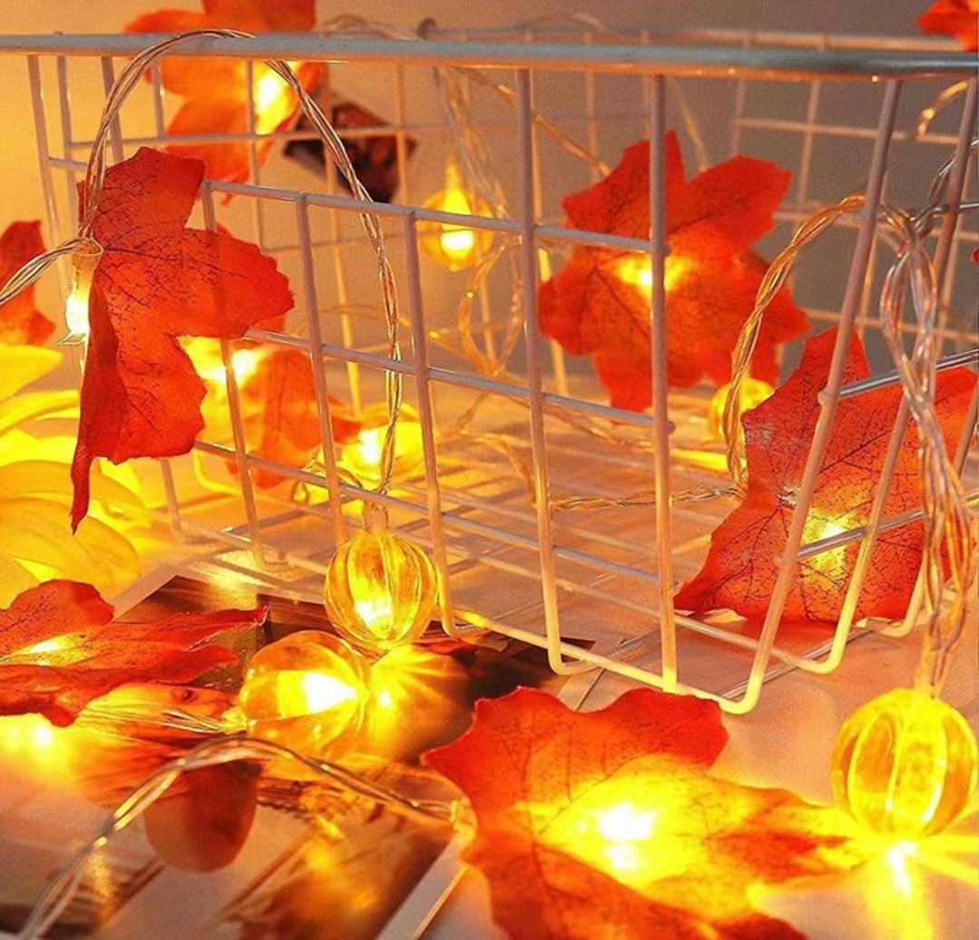 Calabaza pequeña + hoja de arce