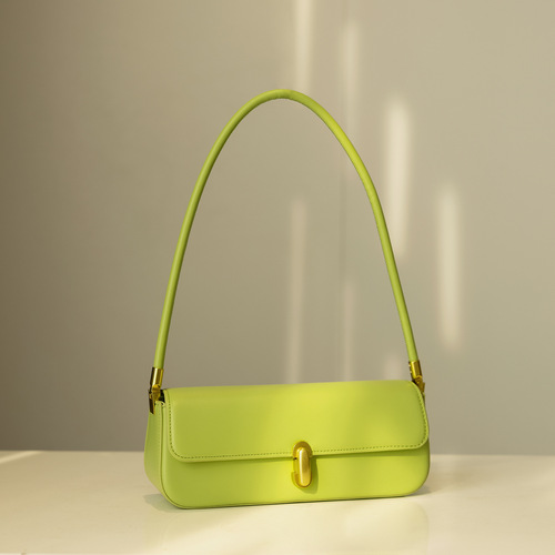 Wholesale Fashion Women's Handbags 2024 Spring New French Underarm Baguette Bag, Versatile Trendy Shoulder and Handheld Commuter Bag