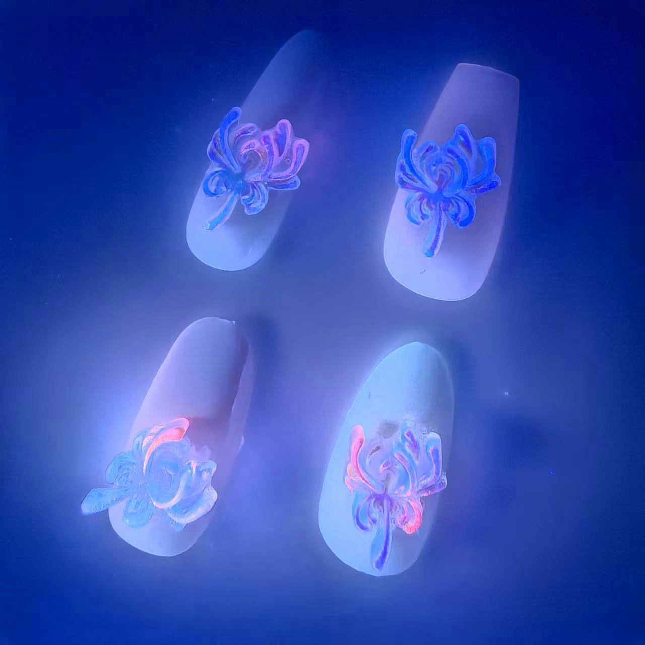 夜光彼岸花美甲饰品迷你树脂小配件耳钉diy饰品配件批发000