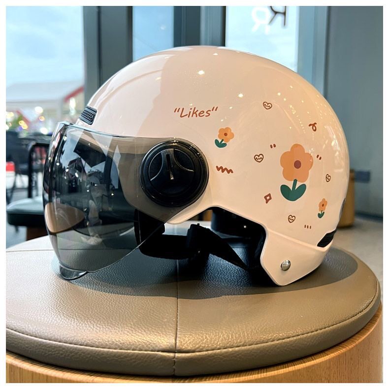 3C Certified Electric Vehicle Helmet for Women, Suitable for All Seasons, Sun Protection, National Standard Safety Helmet, Small Floral Design, Summer Half Helmet