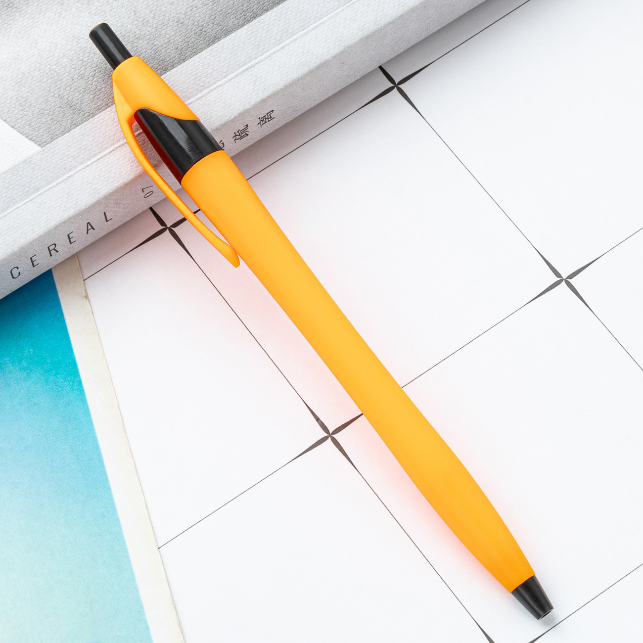 Bolígrafo de plástico multicolor con bolígrafo imprimible logo esmerilado calabaza javelina bolígrafo de publicidad barra delgada bolígrafo de promoción de regalo