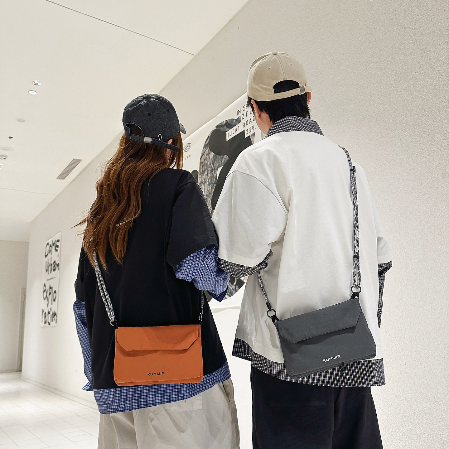 2026 New Japanese-Style Minimalist Crossbody Bag, Fashionable Versatile Envelope Bag, Unisex Outdoor Casual Shoulder Bag, Phone Bag