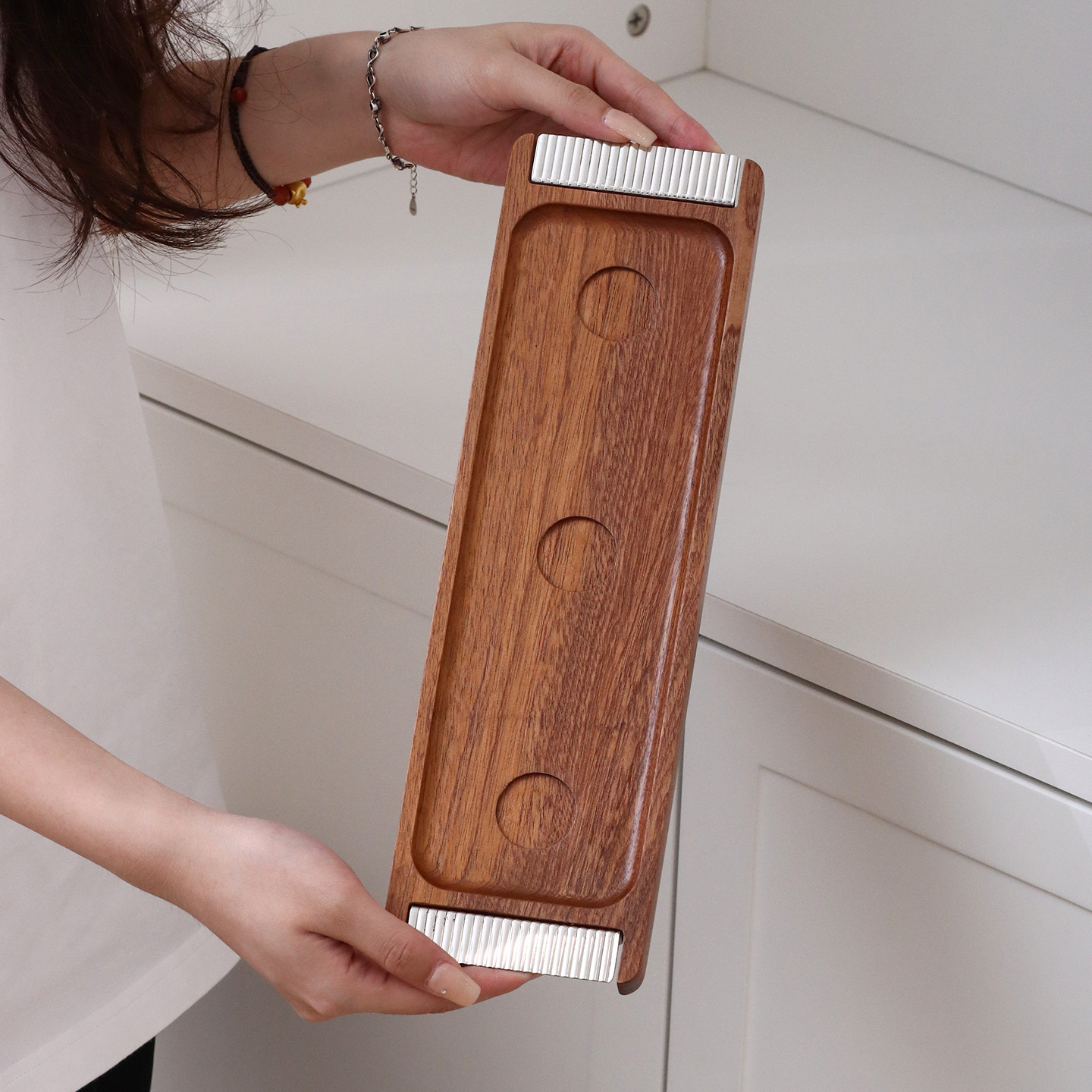 Productos explosivos transfronterizos lujosos Shabili madera sólida acero inoxidable bocadillos frutas secas refrigerios bandeja de té decoración de mesa