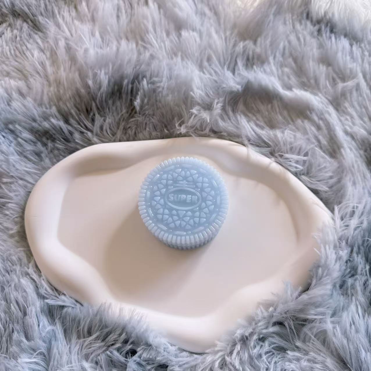S letter light blue oreo