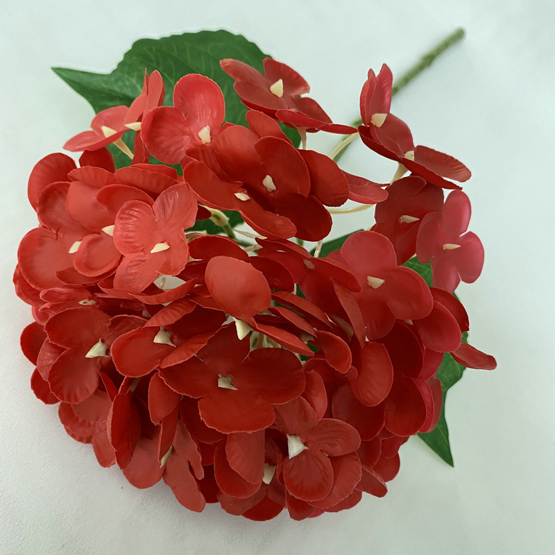 手触り婉曲約72枚のアジサイの家庭装飾花芸結婚祝いに偽花の手触りソフトゴムを配置してアジサイの花をシミュレーションした|undefined