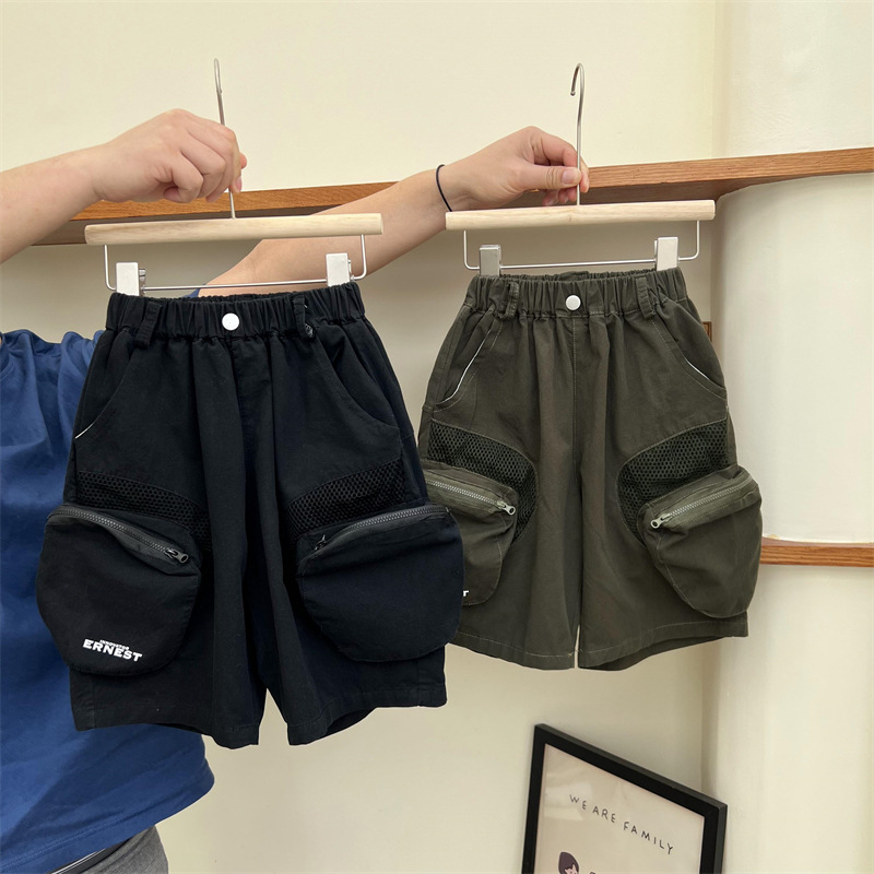 2024 Drenge Sommer Amerikanske Arbejdsshorts med Store Lommer til Børns Fritid Løse Vandvaskede Bomuldsbukser Over Knæ 5/4_voghion.com