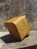 Оранжевый
