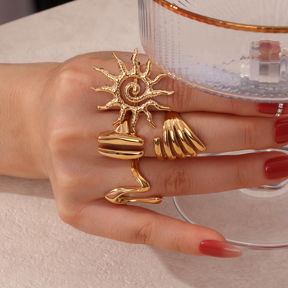 All Seasons Season Wholesale Jewelry Vintage Style Exaggerated Sun Titanium Steel Plating Rings