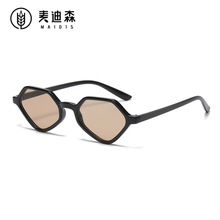 2230׺¿ǂīRŮWС羳ɫ̫R