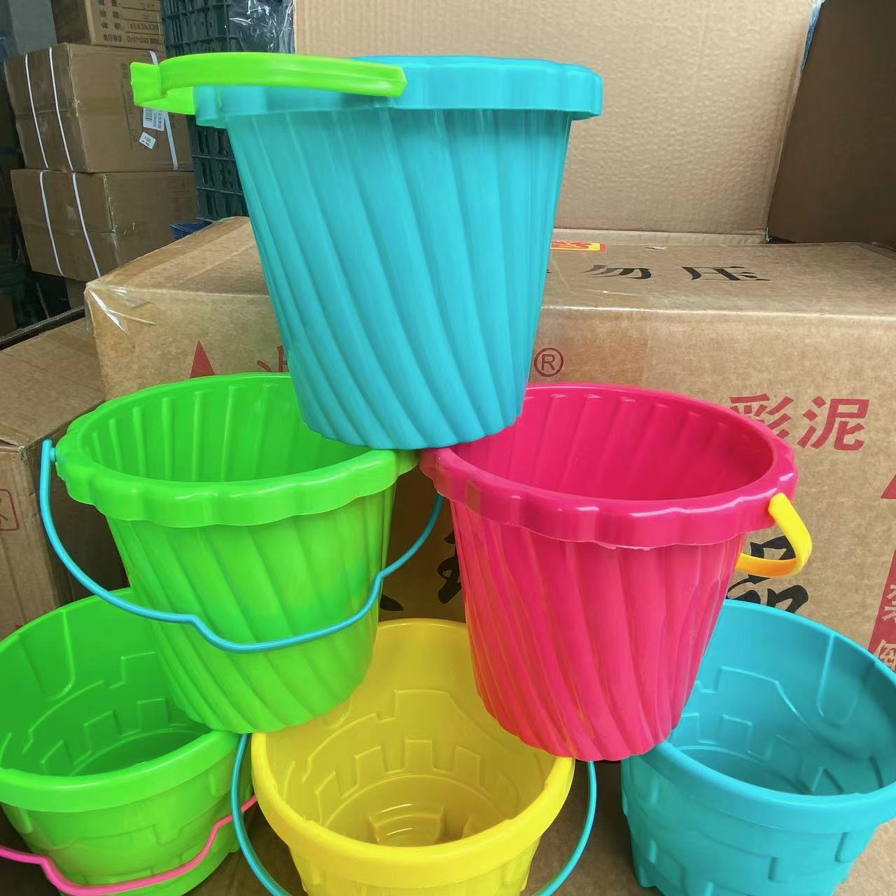 Playa de los niños de verano cubo de plástico cubo de un solo cubo de arena jugando juguetes de agua playa venta caliente arena cavar y atrapar el color del mar